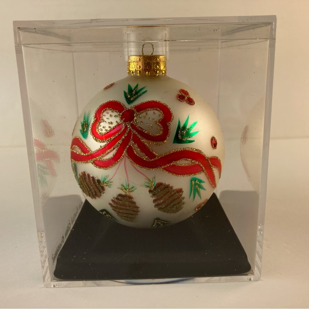 Unique Treasures Collection Hand Crafted Glass Ornament 4" Plastic Case RARE